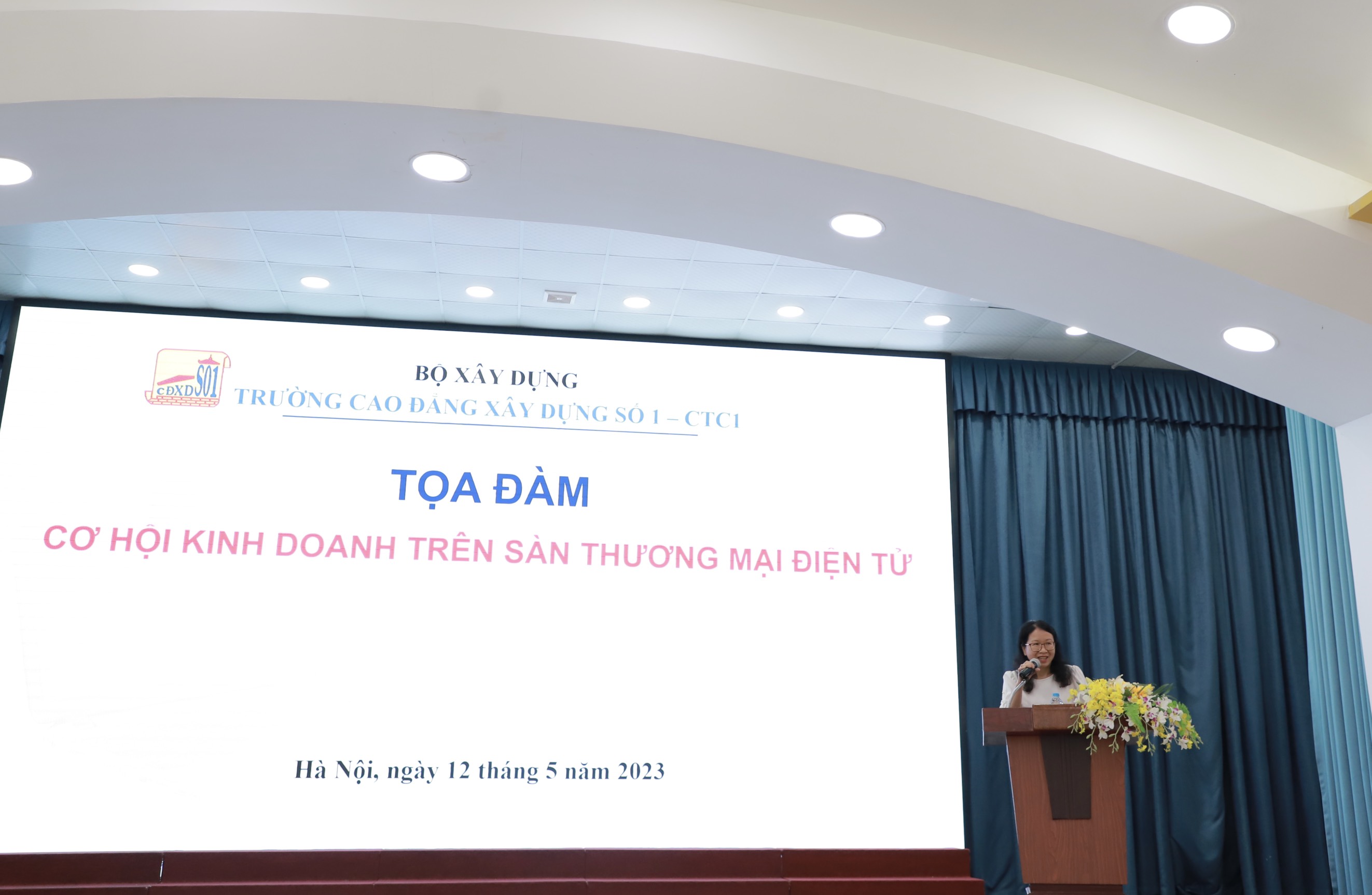 TỌA ĐÀM CƠ HỘI KINH DOANH TRÊN SÀN THƯƠNG MẠI ĐIỆN TỬ